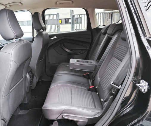Ford Kuga cena 67900 przebieg: 119000, rok produkcji 2018 z Bochnia małe 497